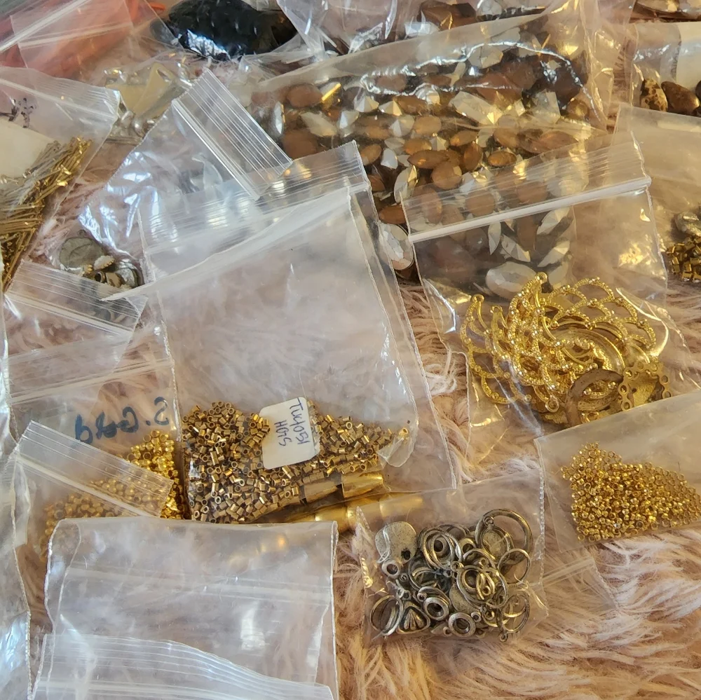Mixture of Jewelry Making Supplies - Picture 2 of 12
